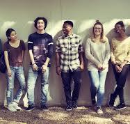 Les Jeunes : Porteurs d’Avenir et d’Innovation